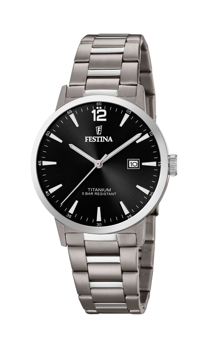 Festina ur i Titanium. Sort skive med hvide index