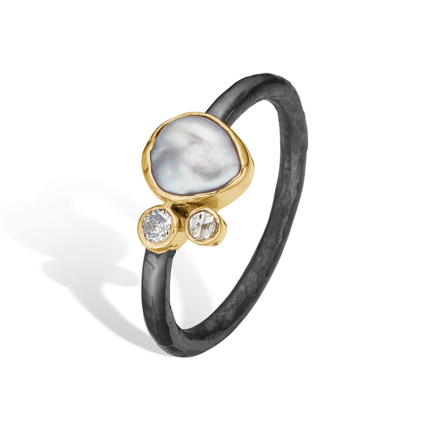 Cecilie Keshi Perle Ring, fra ByBirdie