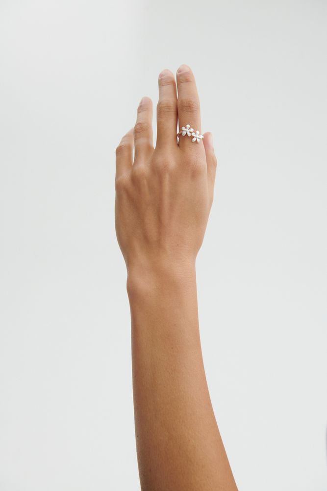 Pernille Corydon Wild Poppy Ring - På hånd
