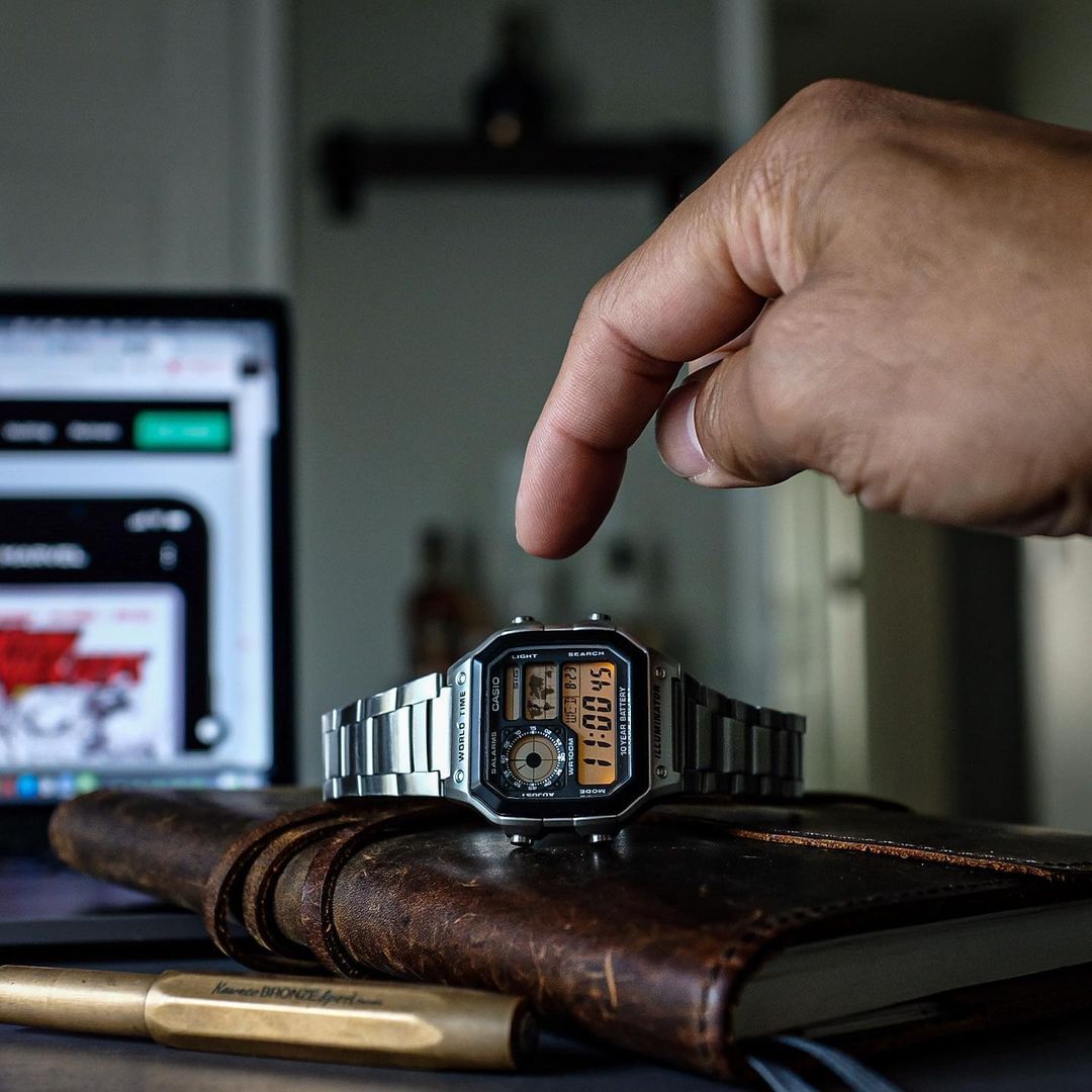 Casio - Timeless AE-1200WHD-1AVEF, fra Casio