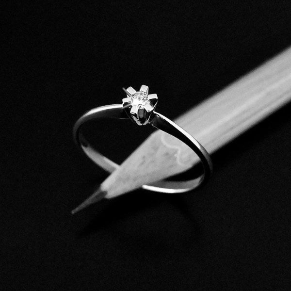 Brillanz Hvidguld Diamant Ring 0,05ct, til female, fra Jan Jørgensen