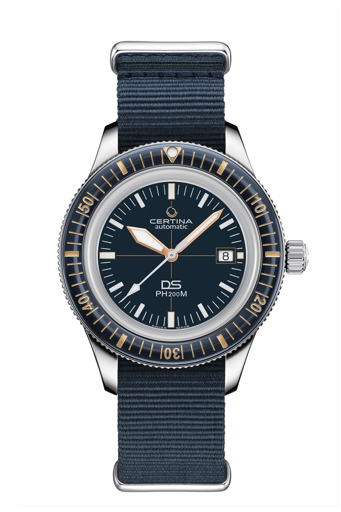 Certina DS PH200M Powermatic 80 med sort skive og blå Super-LumiNova – ikonisk dykkerlook.