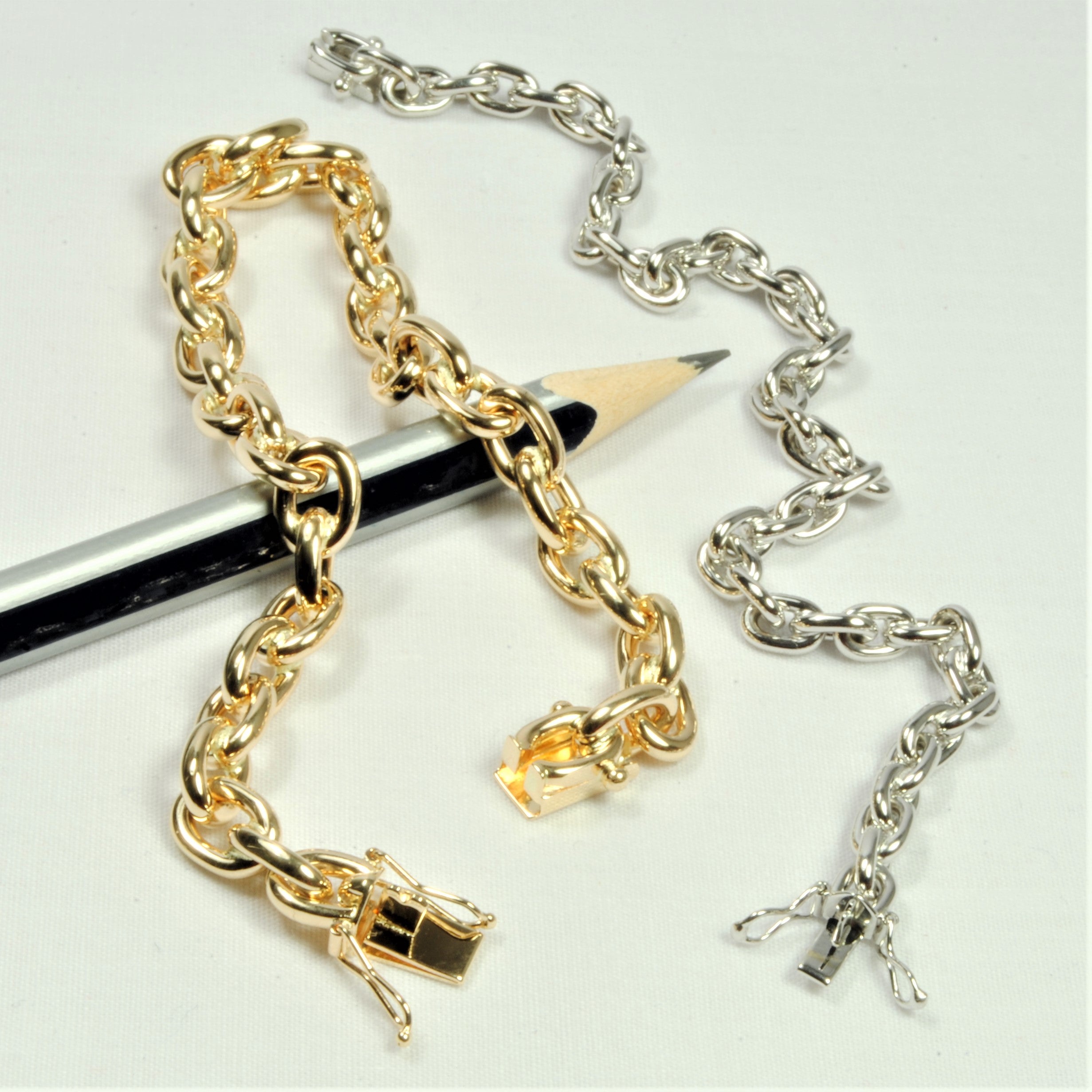 14kt Hvdguld rund-anker armbånd 18,5cm, i white-gold, til female; male; unisex, fra BNH