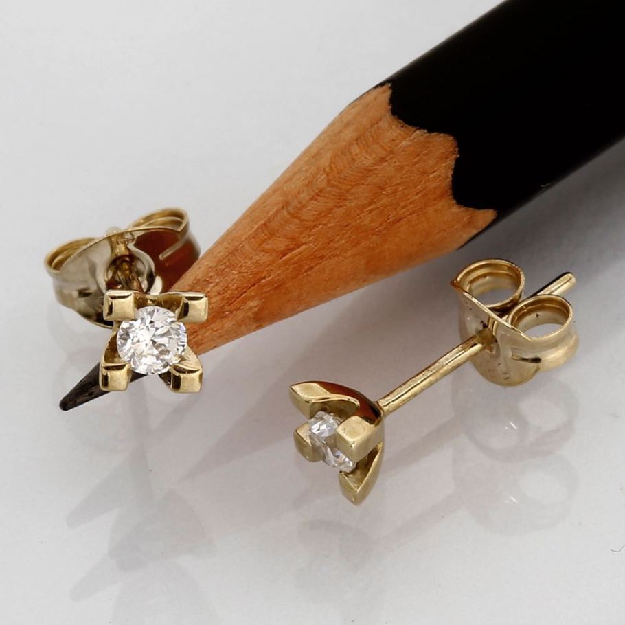 Jewelz Guld Diamant Ørestik 0,15ct, til female; male; unisex, fra Jan Jørgensen