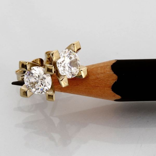 Jewelz Guld Diamant Ørestik 0,75ct, til female; male; unisex, fra Jan Jørgensen