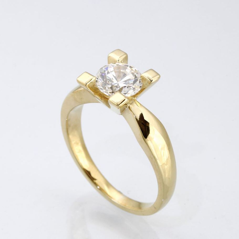 Jewelz Guld Diamant ring 1,01ct, til female, fra Jan Jørgensen