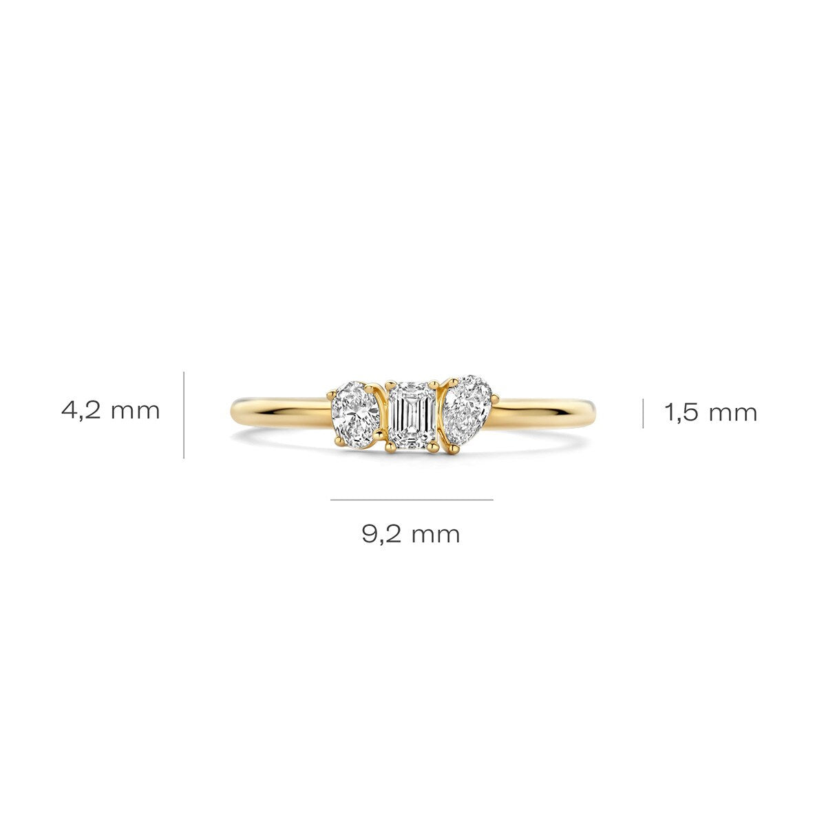 Blush ring i 14 kt gult guld med tre labgrown diamanter – unikt samspil af baguette- oval og peach slibninger