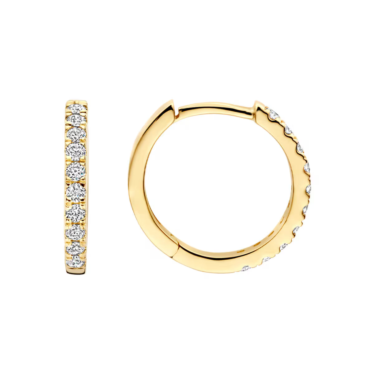 Nærbillede af Blush øreringe i 14 kt guld med 2 x 0,165 ct labgrown diamanter – tidløs elegance til hverdag og fest