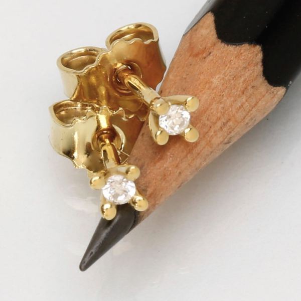 Luxuz Guld Diamant Ørestik 0,05ct, til female; male; unisex, fra Jan Jørgensen