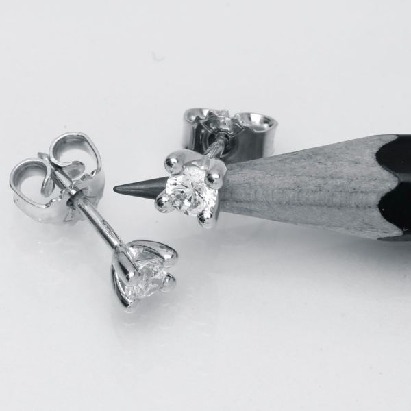 Luxuz Hvidguld Diamant Ørestik 0,25ct, til female; male; unisex, fra Jan Jørgensen