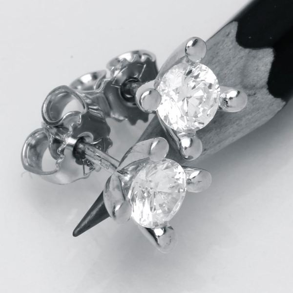 Luxuz Hvidguld Diamant Ørestik 0,75ct, til female; male; unisex, fra Jan Jørgensen