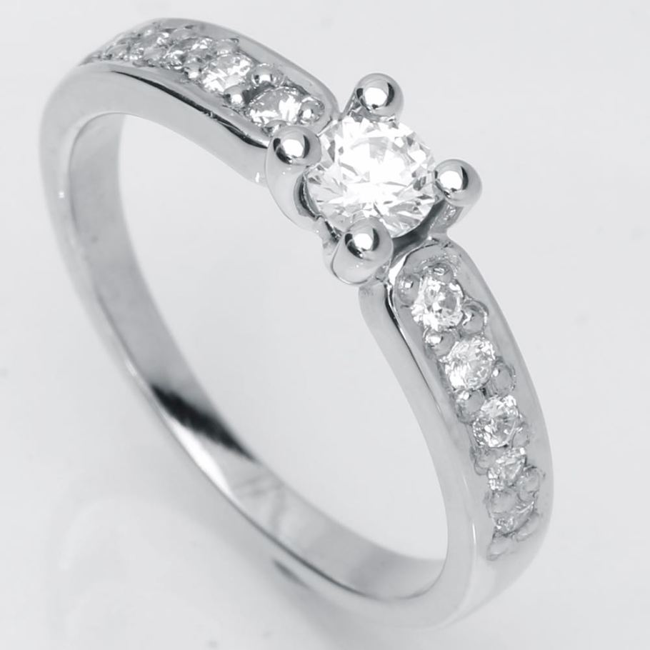 Luxuz Hvidguld Diamant Ring 0,25ct +0,20, til female, fra Jan Jørgensen