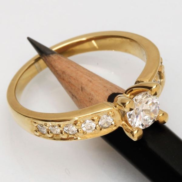 Luxuz Guld Diamant Ring 0,50ct +0,25, til female, fra Jan Jørgensen