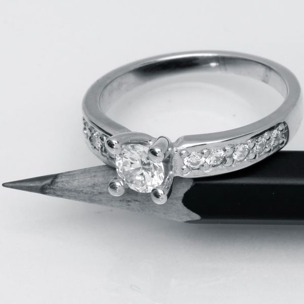 Luxuz Hvidguld Diamant Ring 0,50ct +0,25, til female, fra Jan Jørgensen