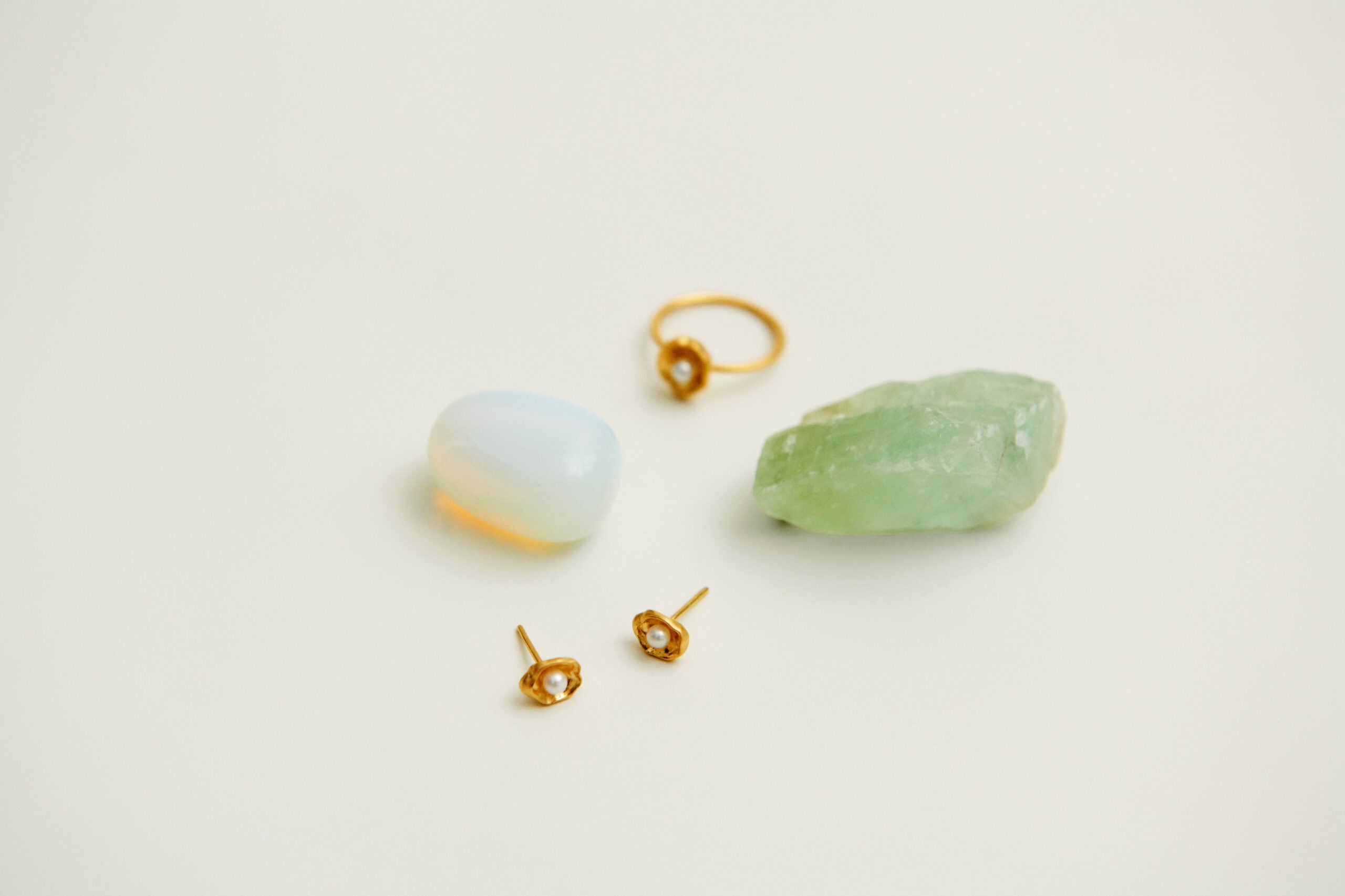 Pernille Corydon Hidden Pearl Earsticks FG, i silver; gold-plated, til female, fra Pernille Corydon