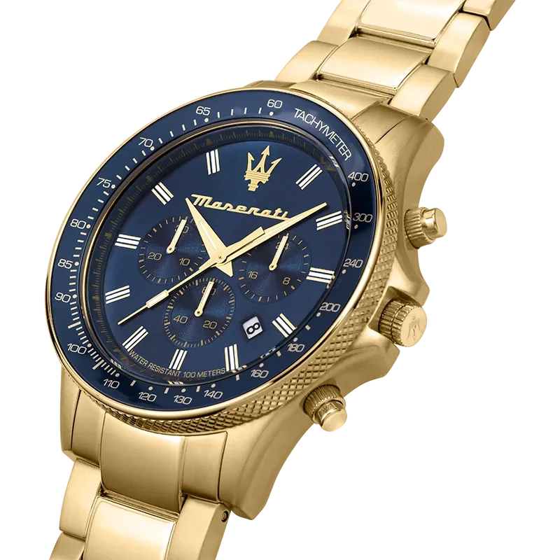 Maserati Sfida R8873640008 i skrå vinkel med blå skive, tachymeterkrans og guldfarvet urkasse