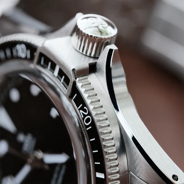 YEMA - Superman Steel CMM.10, fra Yema