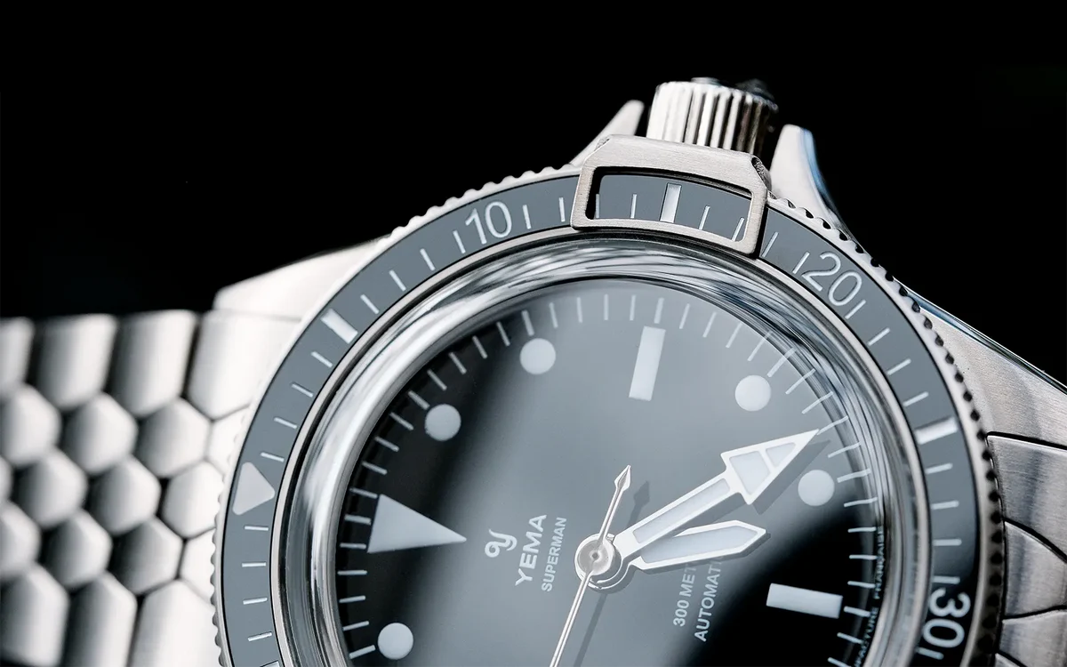 YEMA - Superman Steel CMM.10, fra Yema