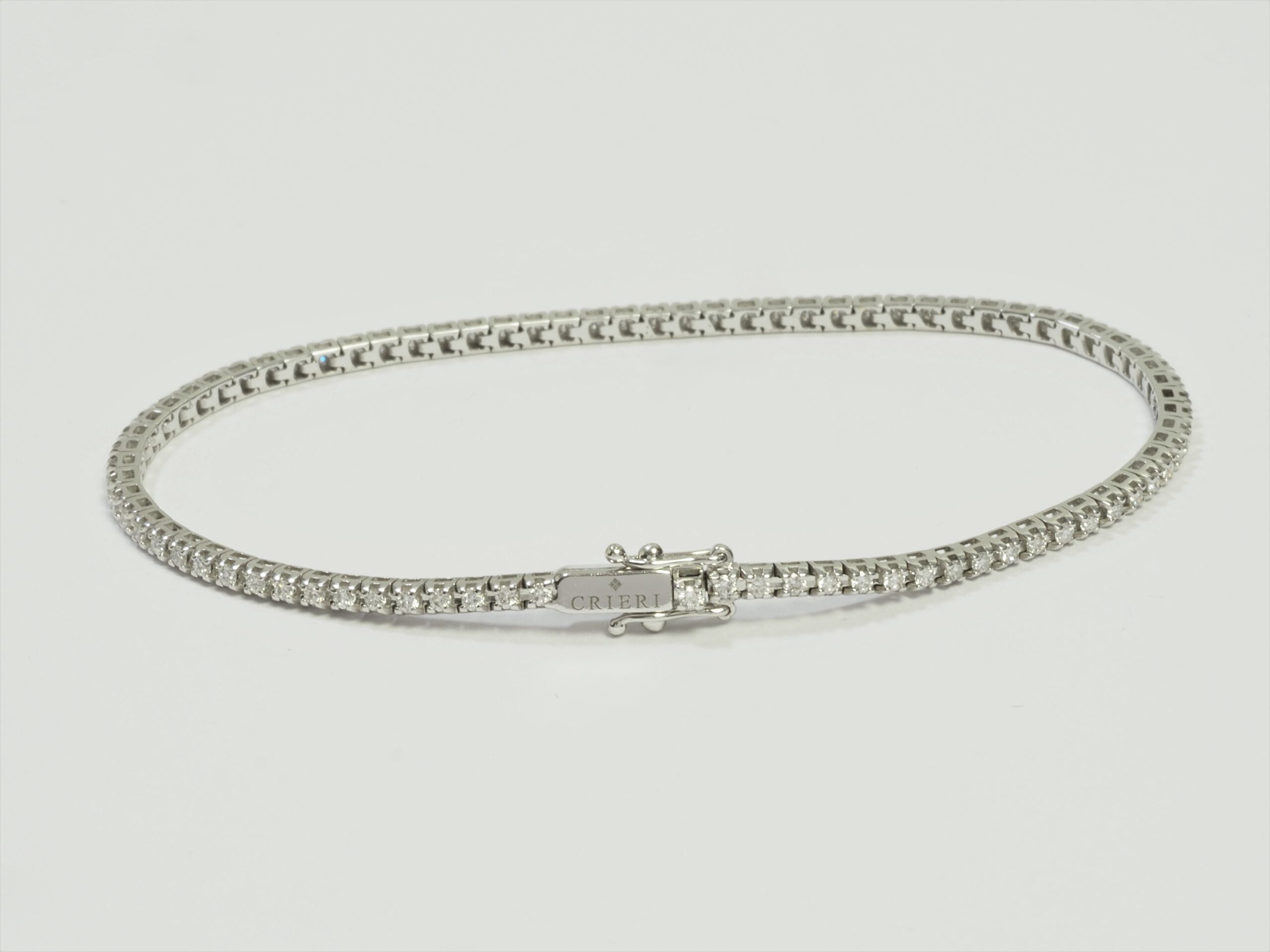 Tennis Armbånd 18kt. HVG 18cm., fra ure-smykker.dk