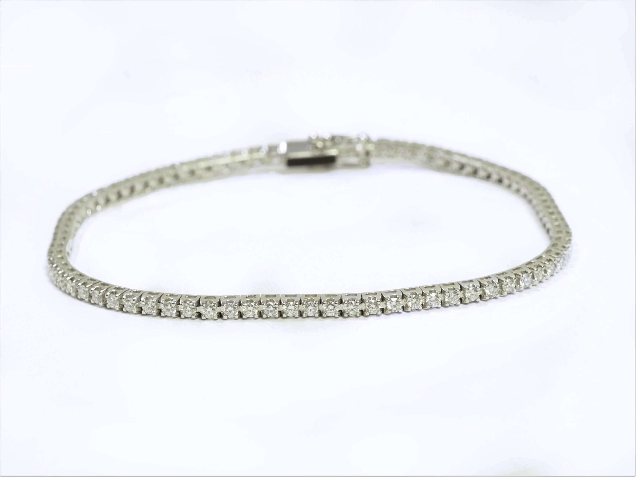 Tennis Armbånd 18kt. HVG 18cm., fra ure-smykker.dk