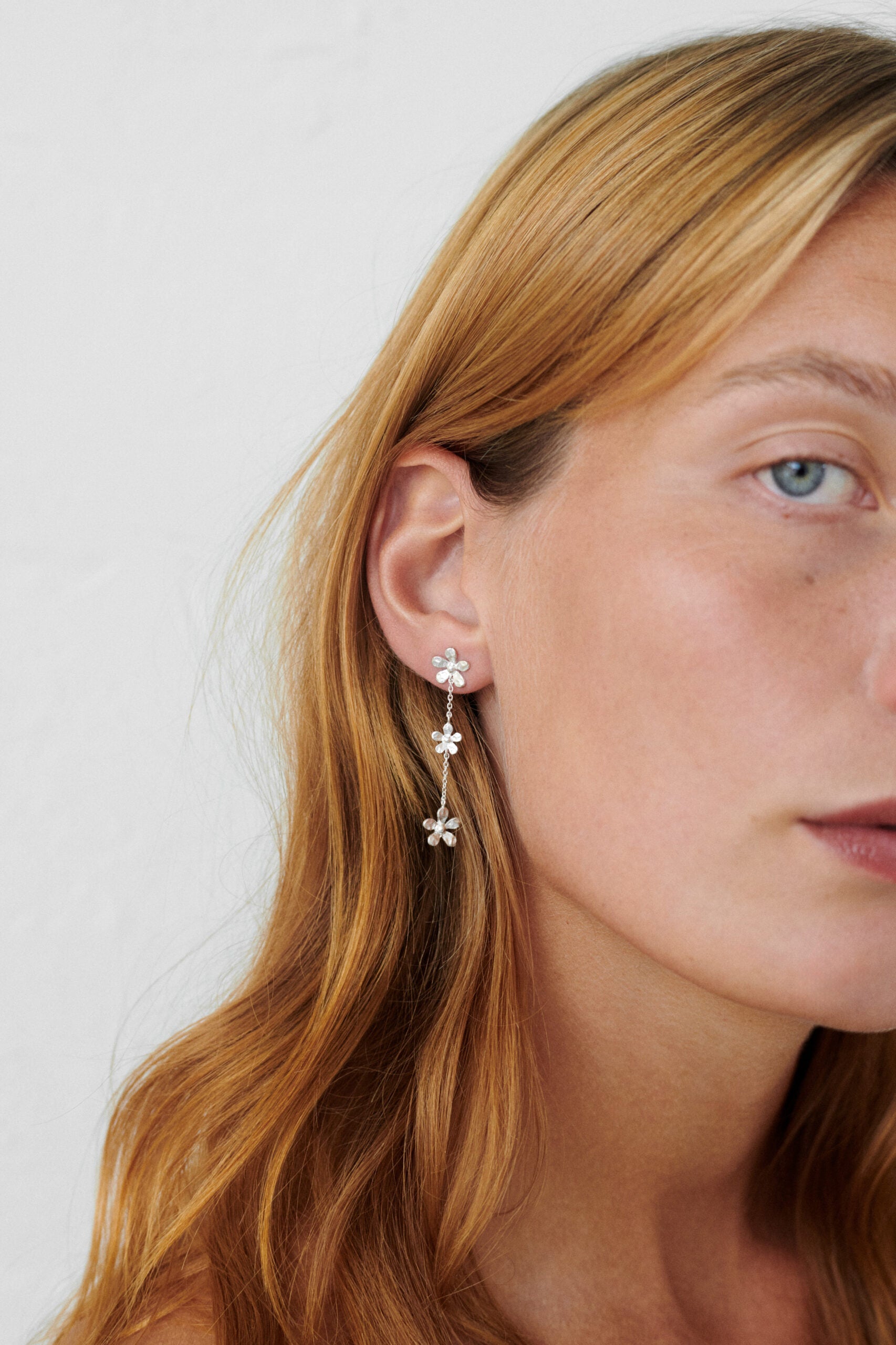 Pernille Corydon Wild Poppy Earrings FG, i gold-plated; silver, til female, fra Pernille Corydon