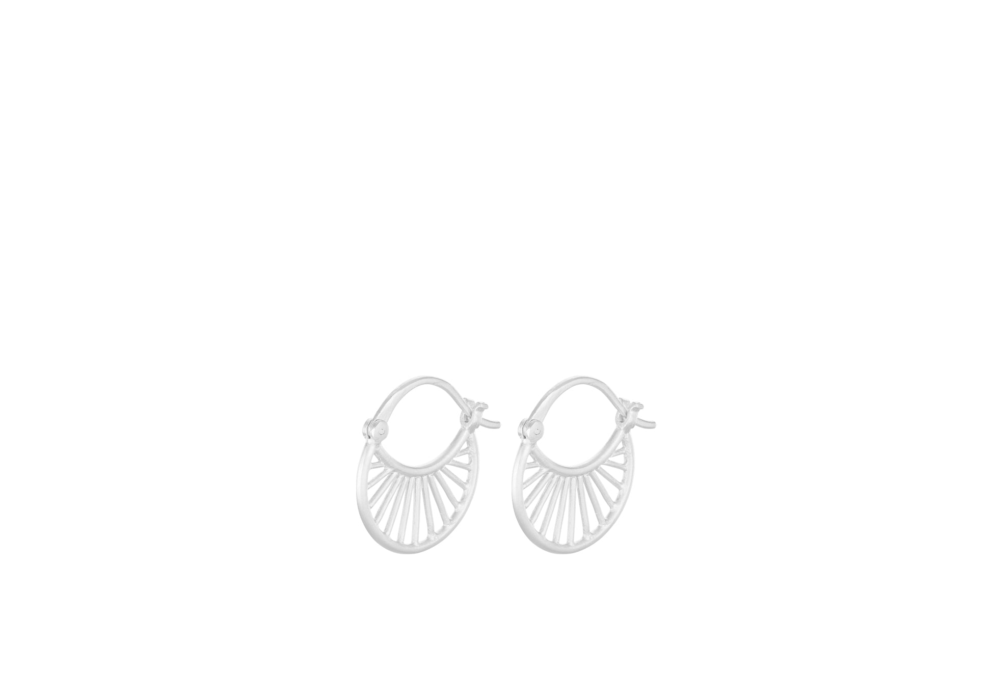 Pernille Corydon Small Daylight Earrings e-472-s, til female, fra Pernille Corydon