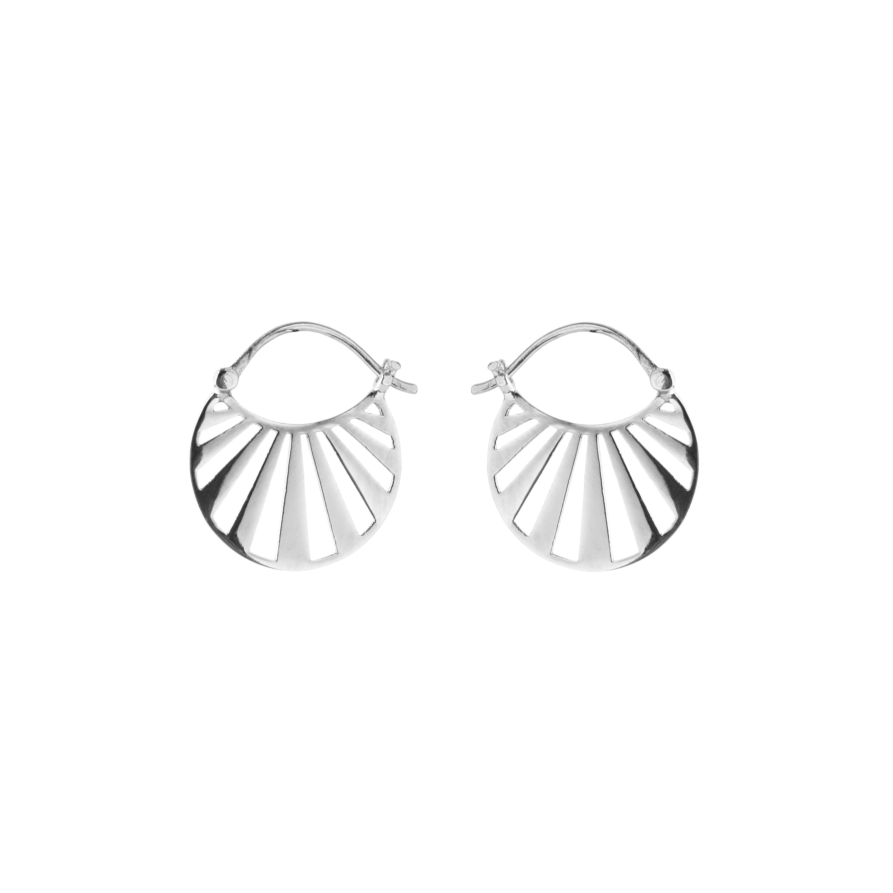 Pernille Corydon Small Misty Light Earrings, i silver, til female, fra Pernille Corydon