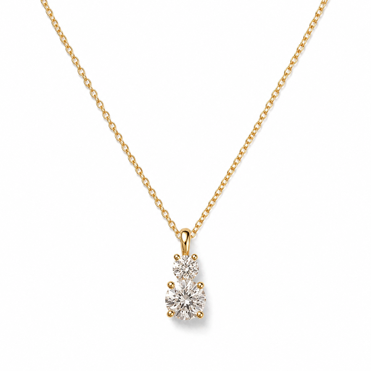 Petersen Jewels vedhæng i 14 kt guld med 2,00 ct labgrown diamanter vist på kæde