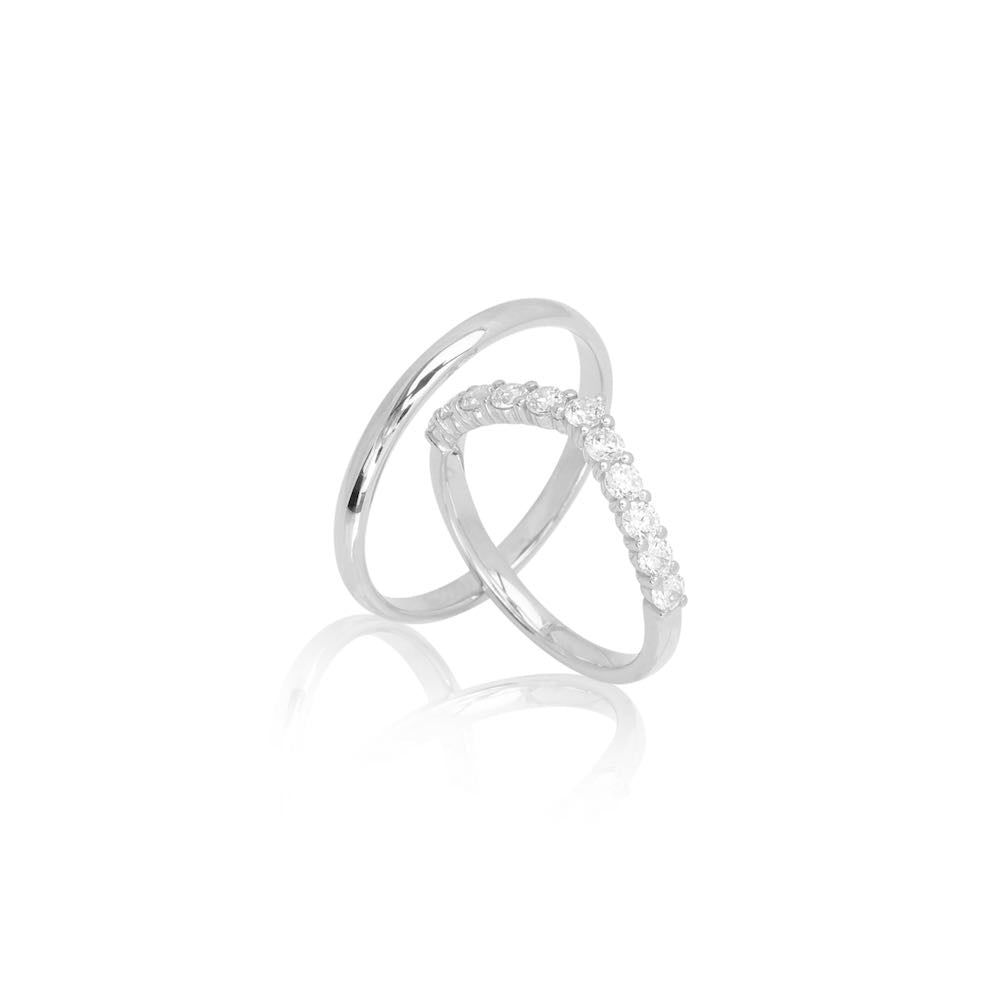 J.J Vielsesringe - V-Aligned-color-lab. 8kt - 0,55 ct HVG, i gold; diamond, til unisex, fra jan Jørgensen Vielsesringe