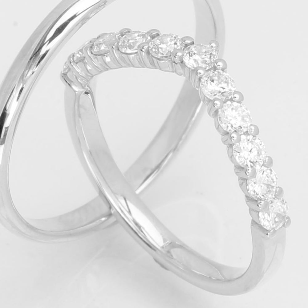 J.J Vielsesringe - V-Aligned-color-lab. 8kt - 0,55 ct HVG, i gold; diamond, til unisex, fra jan Jørgensen Vielsesringe