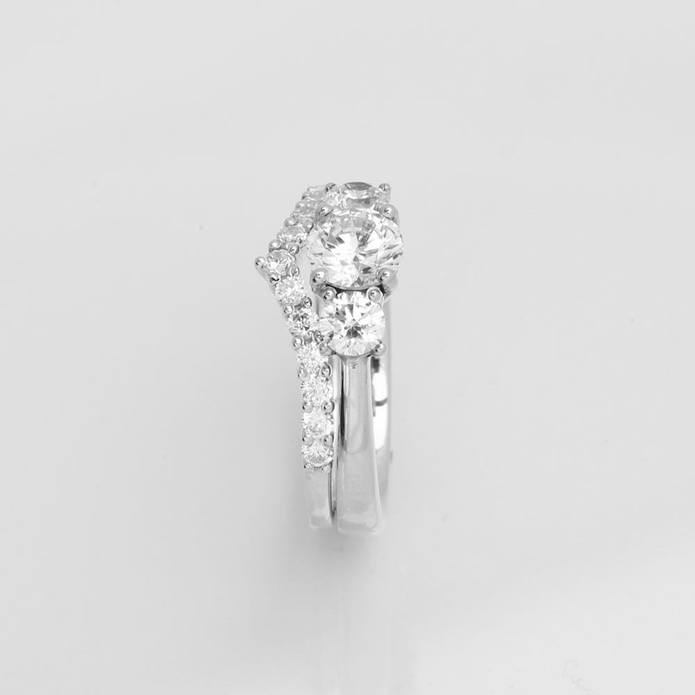 J.J Vielsesringe - V-Aligned-color-lab. 8kt - 0,39 ct HVG, i gold; diamond, til unisex, fra jan Jørgensen Vielsesringe
