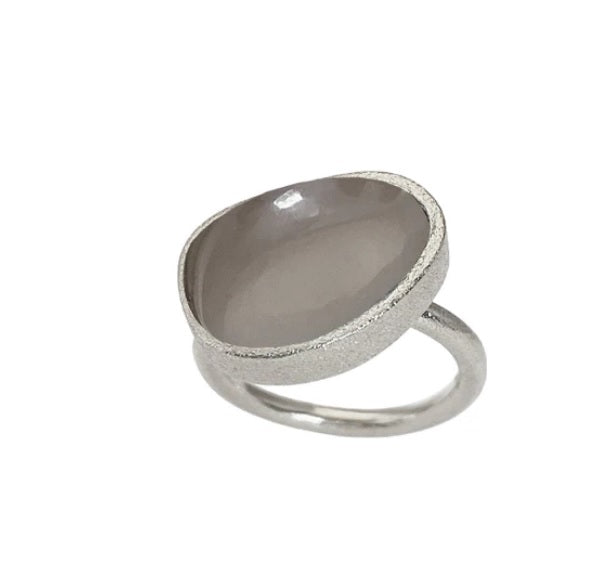 Heiring KOLO Ring M. Grå Månesten, fra Heiring