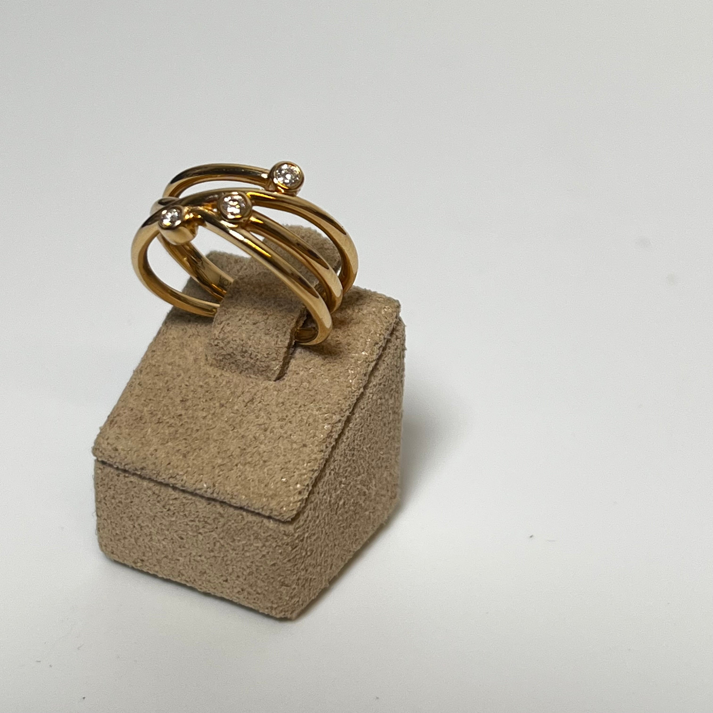 Ring med diamanter 14kt. - str 52