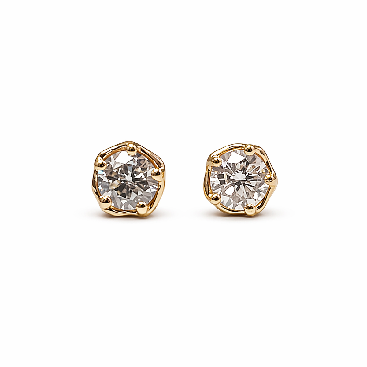 Petersen Jewels 14 kt rustike øreringe med 0,5 ct labgrown diamant
