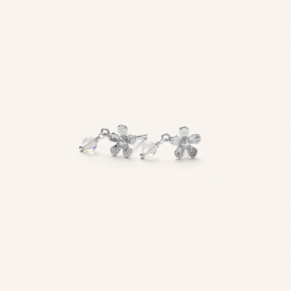 Pernille Corydon Moonstone Poppy Earsticks