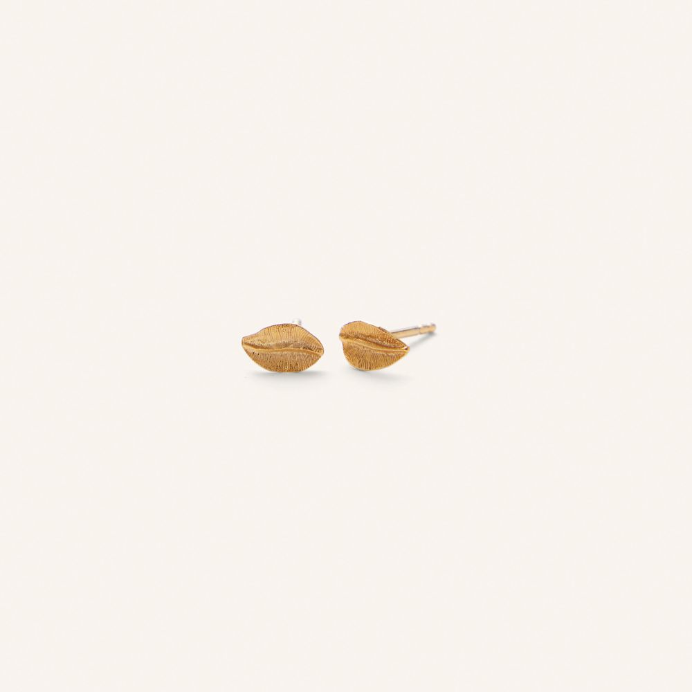 Pernille Corydon Elm Leaf Earsticks Forgyldt