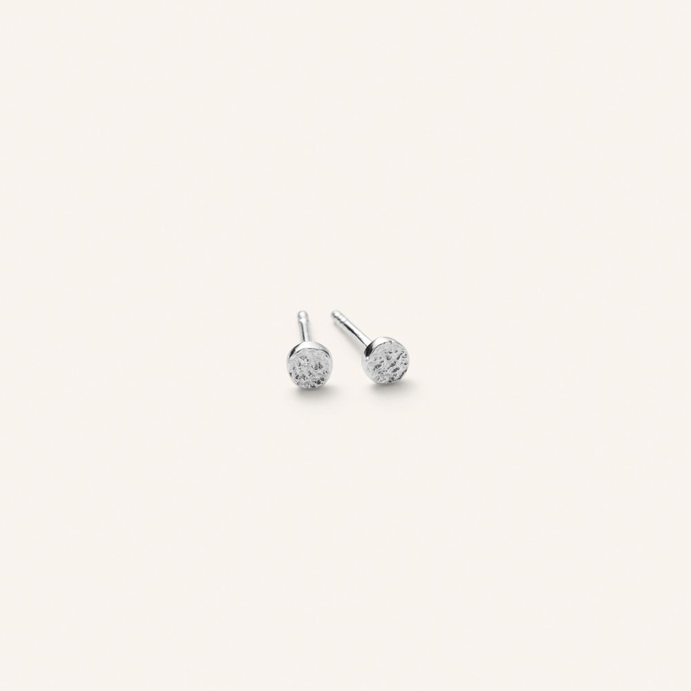 Pernille Corydon Micro Nature Earsticks