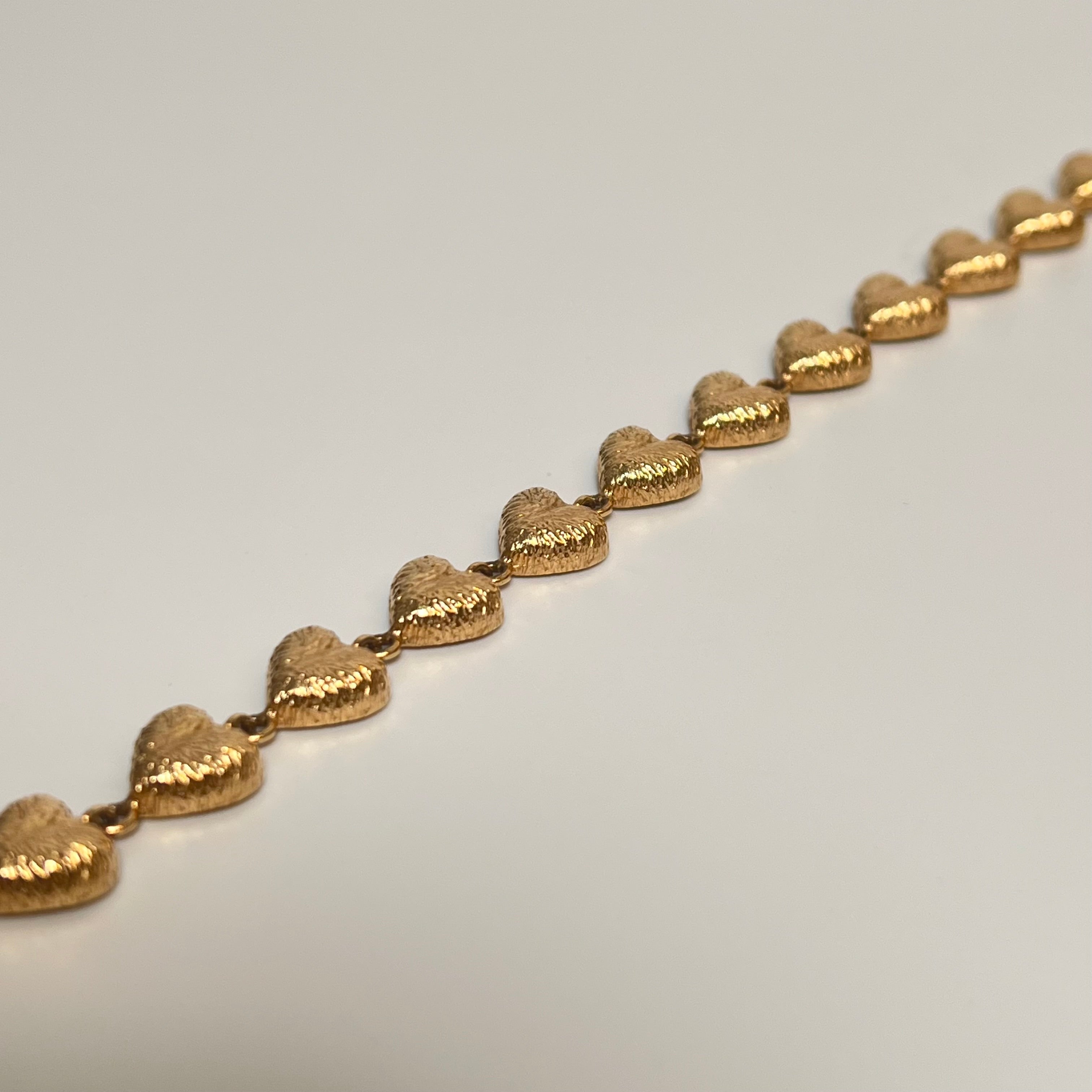 Armbånd massivt m. hjerter 14kt