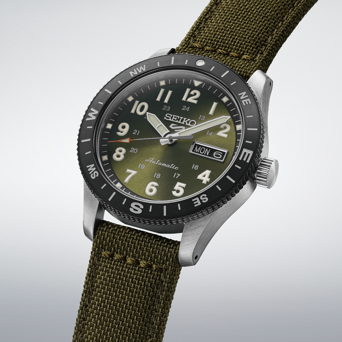 Seiko 5 Sports Field Series HDB008
