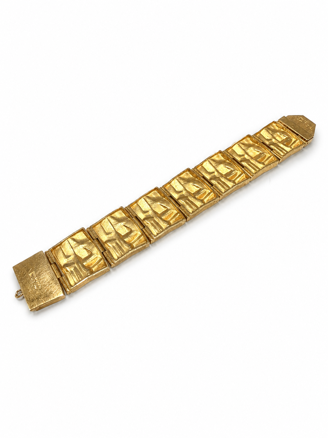 Bagside af Lapponia Golden Stream armbånd i 14 kt. guld med leddenes inderside synlig [ai-redigeret]