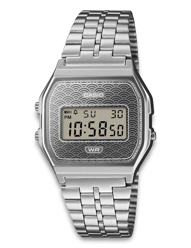 Casio Vintage A159WEVJ-7ER digitalur med grå mønstret skive, sølvfarvet resin urkasse, LED-lys, acrylglas og justerbar stållænke.