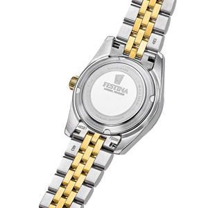 Festina Swiss Made Classic Steel F20088/1 med hvid perlemorsskive, stenmarkeringer, safirglas og dato.