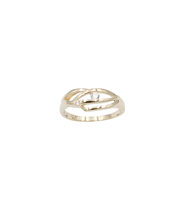 L&G Design ring i 8 karat guld med zirkonia, bløde krydsende linjer og elegant klassisk design.