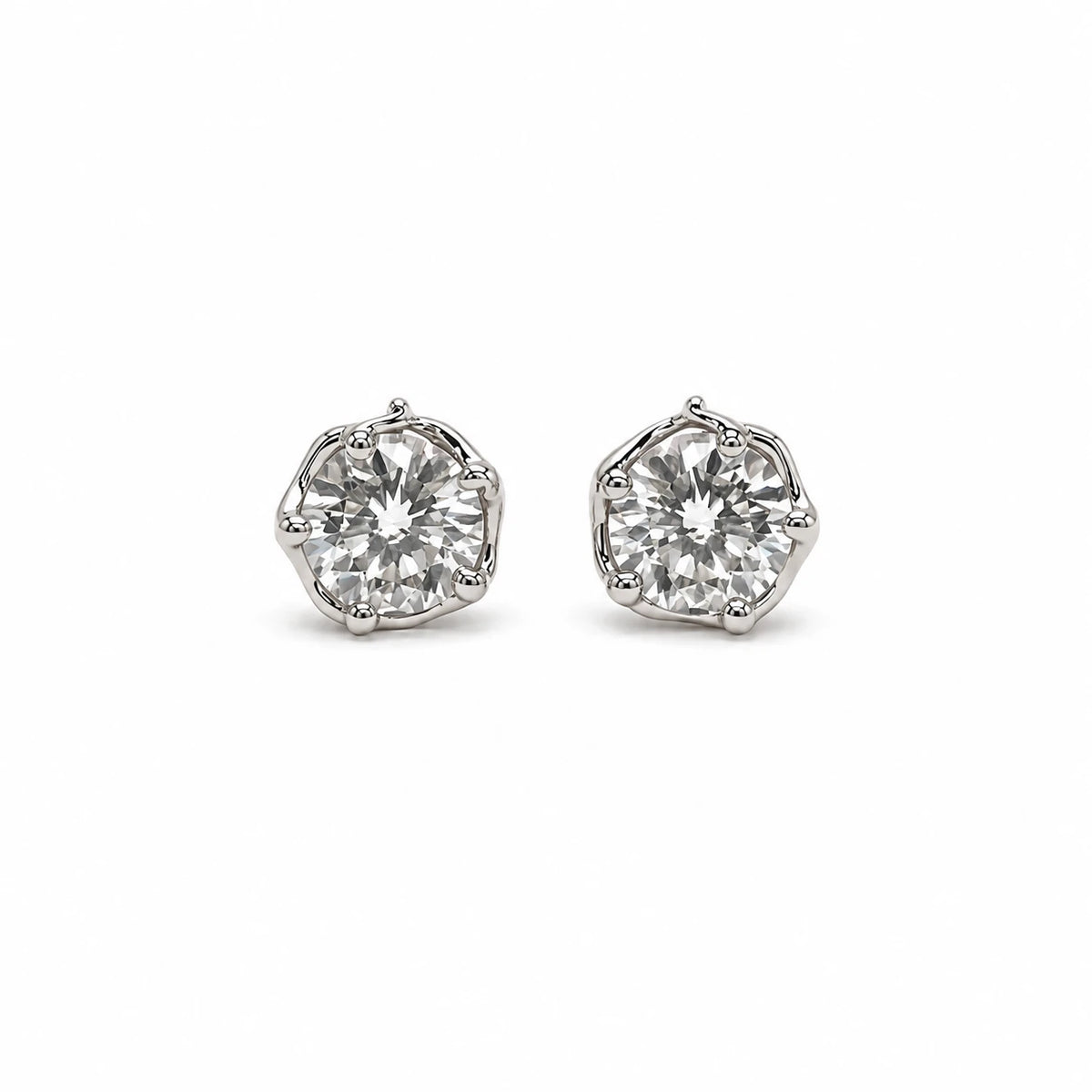Petersen Jewels Stella ørestikker i 14 kt hvidguld med 1,00 ct labgrown diamanter [ai-redigeret]