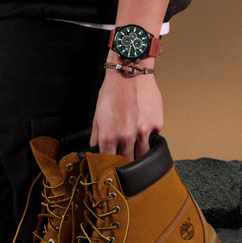 Timberland TDWGF0055601 Henniker II herreur vist i alternativ vinkel med brun læderrem
